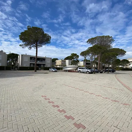 Lalzi Luxe Retreat Apartament *