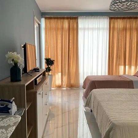 Lalzi Luxe Retreat * Plazhi San Pietro